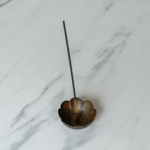 Antiqued Scallop Incense Holder