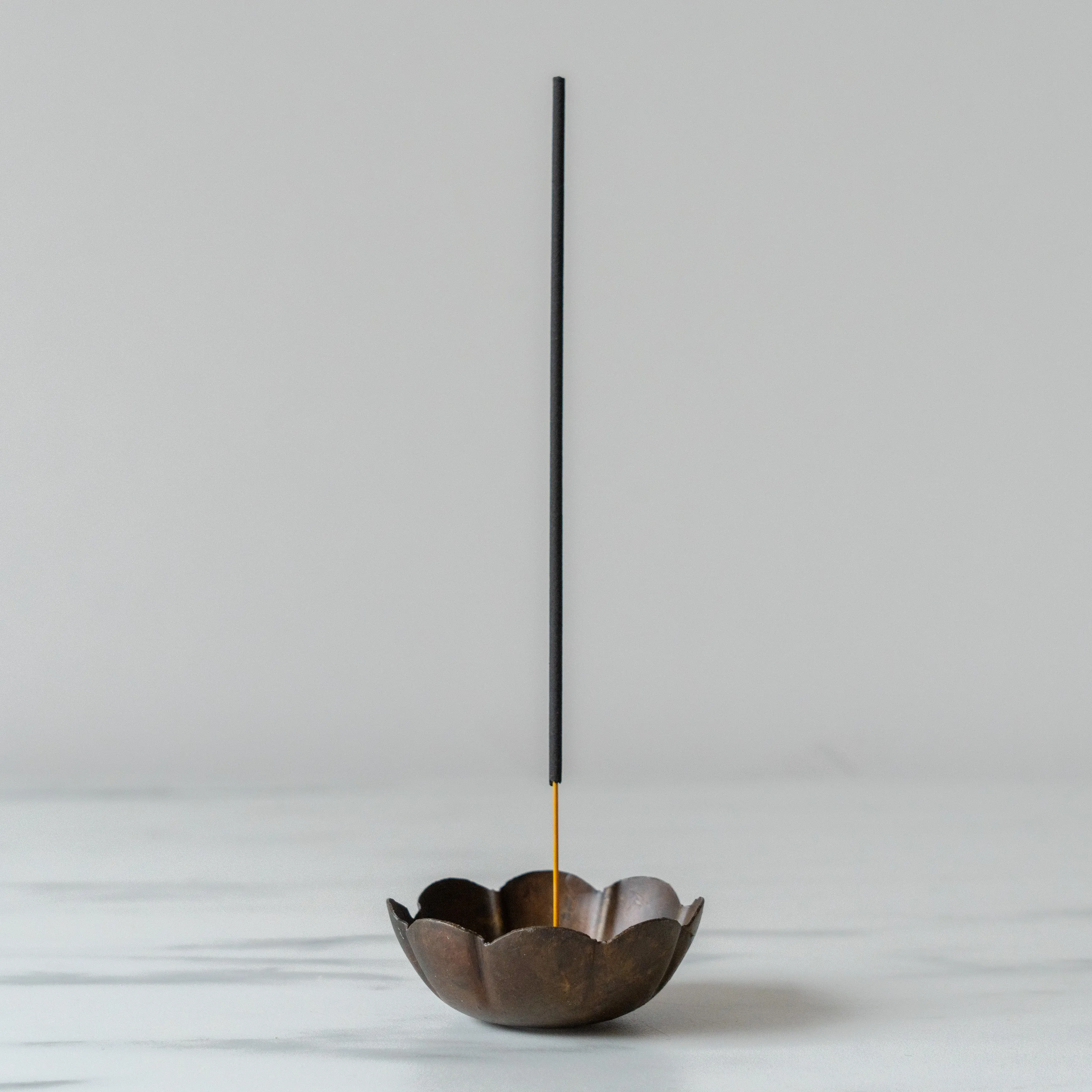 Antiqued Scallop Incense Holder