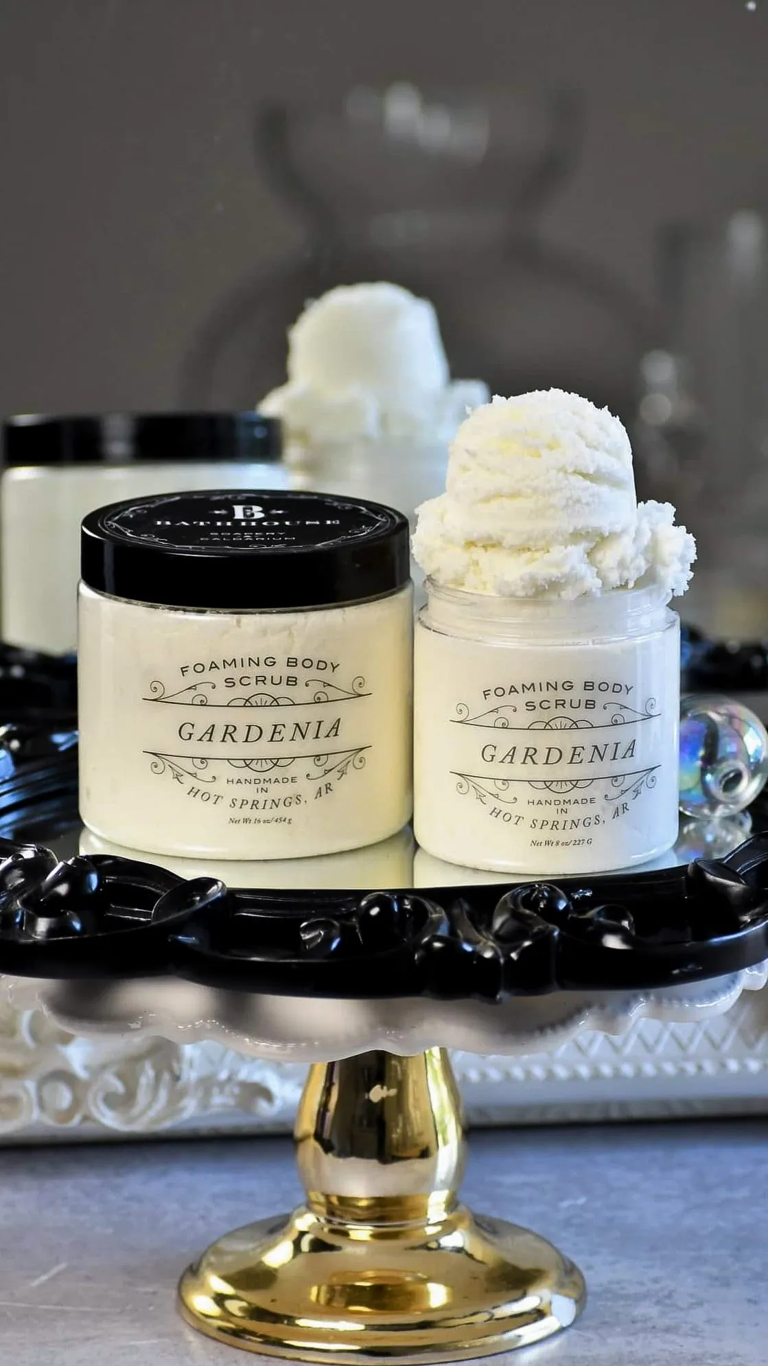 Gardenia Foaming Body Scrub