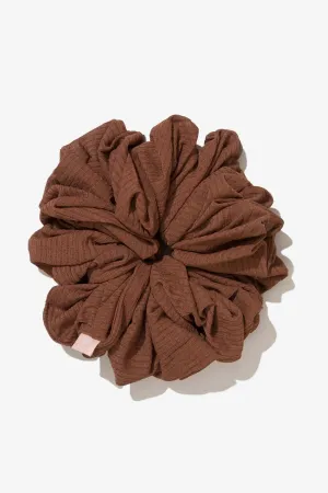 Ribbed Volume Scrunchie - Soft Brown